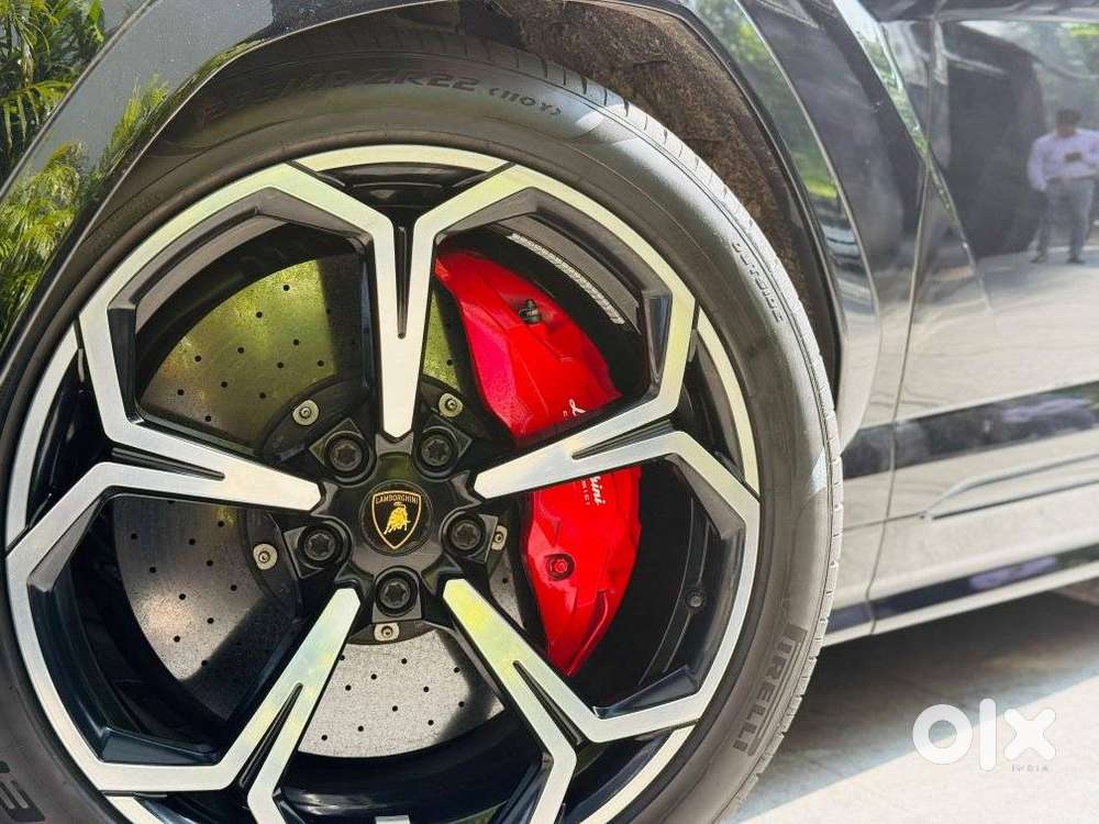 Lamborghini Urus V8, 2021, Petrol