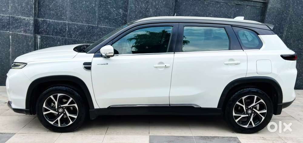 Toyota Urban Cruiser Hyryder 1.5 V Hybrid, 2023, Cng & Hybrids