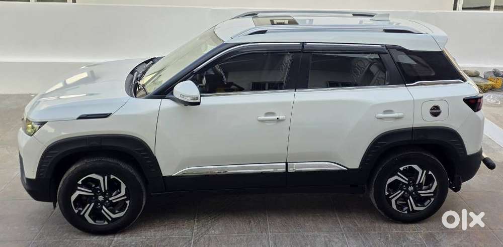 Maruti Suzuki Brezza Zxi Plus Smart Hybrid, 2024, Petrol