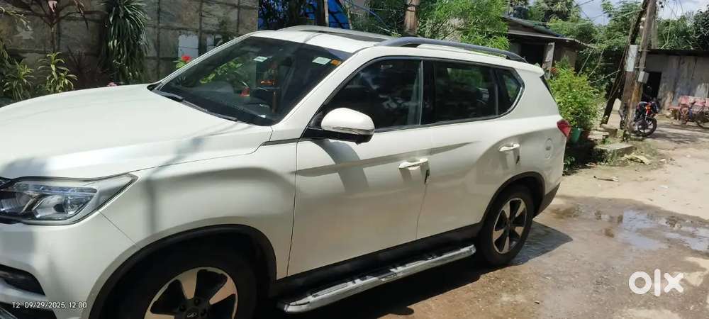 Mahindra Alturas G4 2020