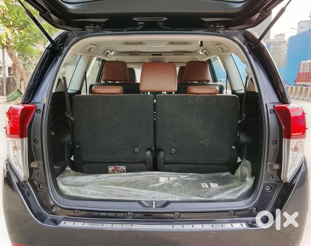 Toyota Innova Crysta 2.8 Zx At 7 Seater, 2022, Diesel