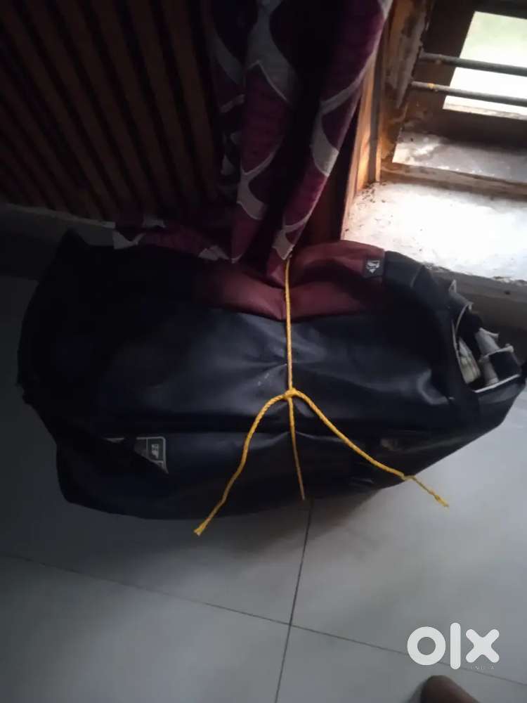 Crysta Alloy Wheels And Seat Cover For Sale