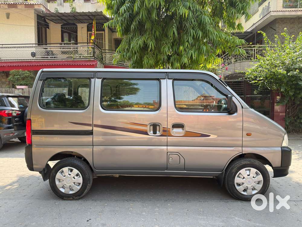 Maruti Suzuki Eeco Smiles 7 Seater Standard, 2022, Cng & Hybrids