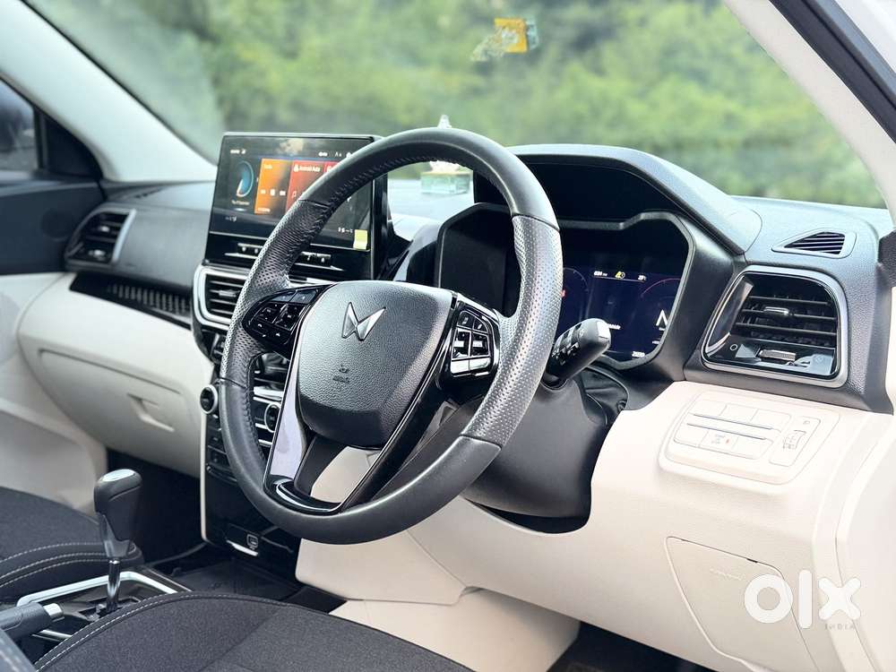 Mahindra Xuv 3xo Ax5 1.5 Diesel Autoshift Plus, 2025, Diesel