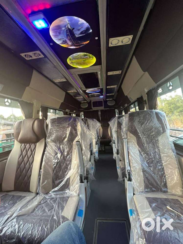Force Motors Tempo Traveller 2022