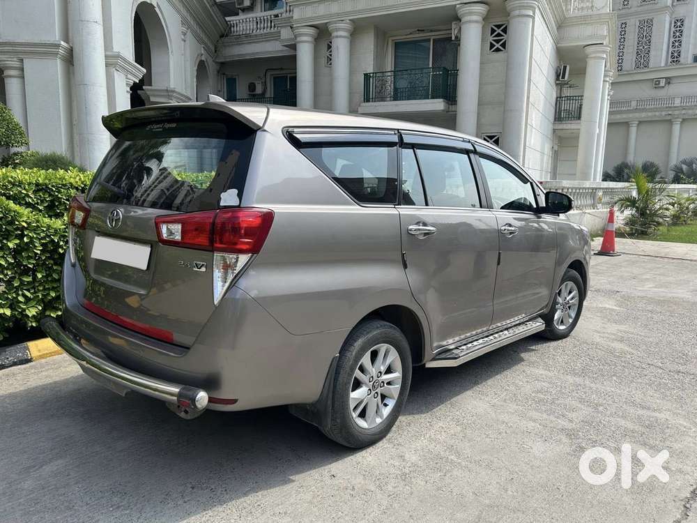 Toyota Innova Crysta 2.4 V 8 Str, 2018, Diesel