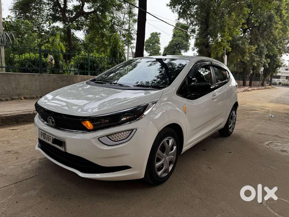 Tata Altroz 1.2 Xm Plus, 2023, Petrol
