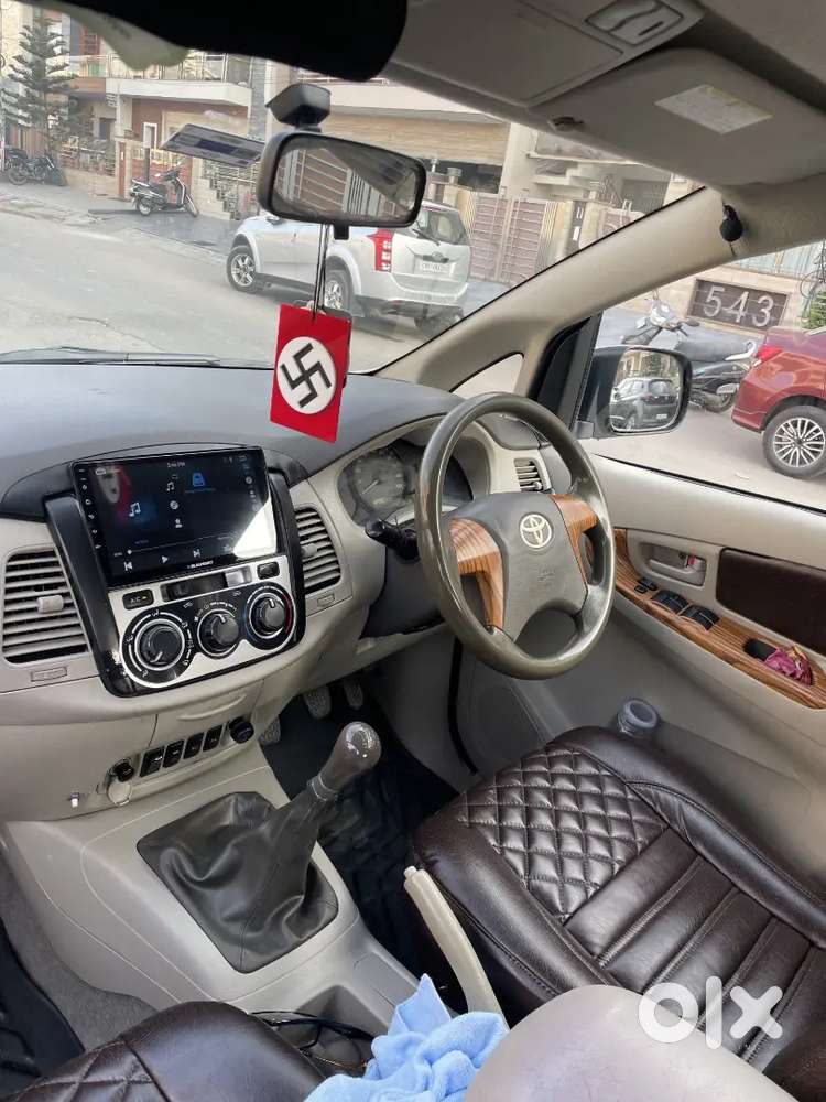 Toyota Innova 2013 Diesel 281000 Km Driven