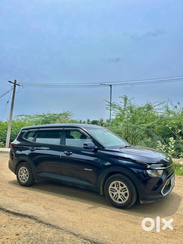 Kia Carens Petrol 2024
