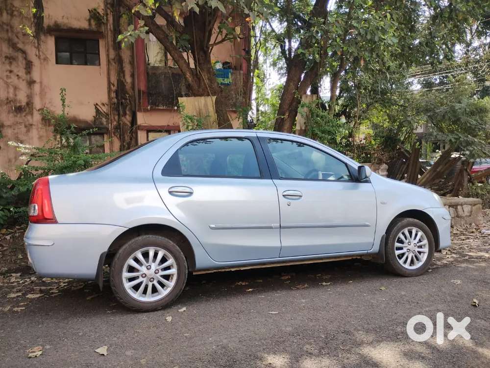 Toyota Etios Liva V 2012 Petrol 140000 Km Driven