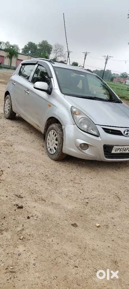 Hyundai I20 2009 Petrol Well Maintained All Four Tyres New