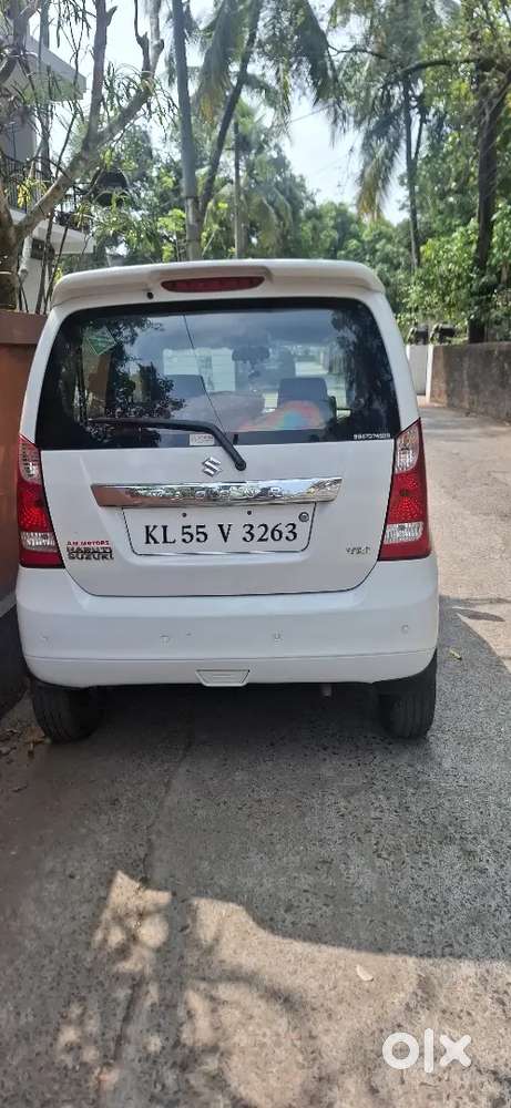 Maruti Suzuki Wagon R 2017 Petrol 40000 Km Driven+ Cng Converted