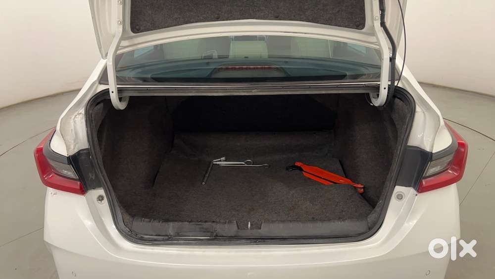 Honda City 1.5 Zx I-vtec Mt, 2023, Petrol