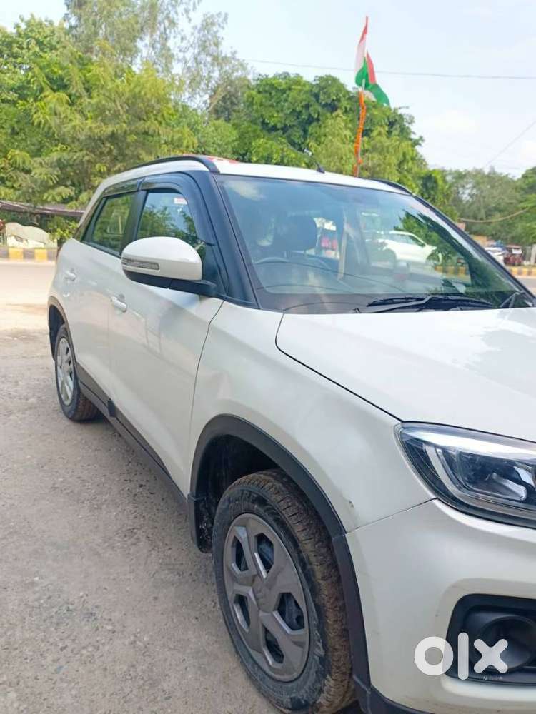 Maruti Suzuki Brezza 1.5 Vxi Smart Hybrid, 2022, Petrol