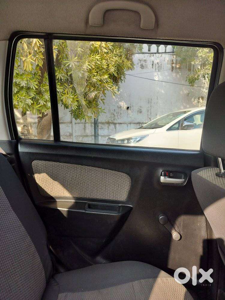 Maruti Suzuki Wagon R Lxi Optional, 2017, Petrol