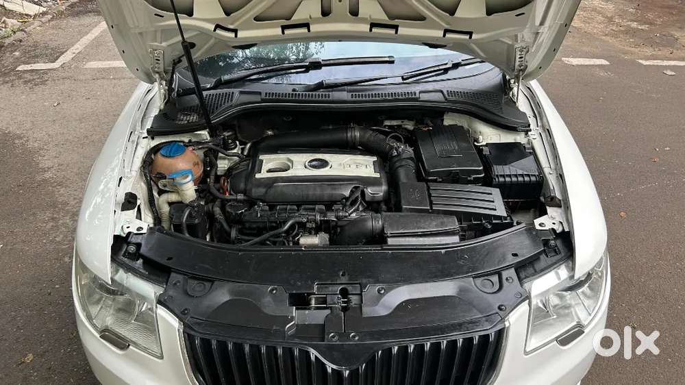 Skoda Superb 2013 Petrol Well Maintained