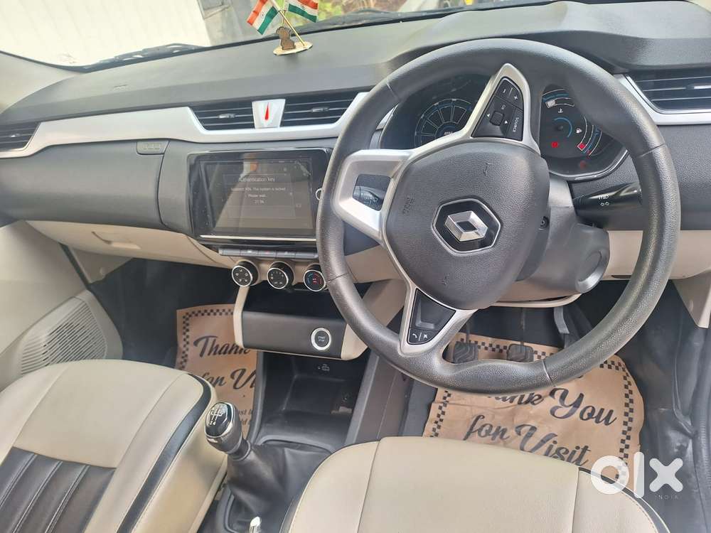 Renault Triber Rxz, 2022, Petrol
