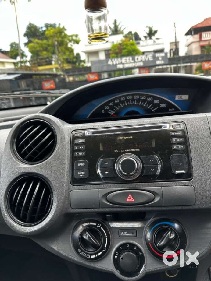 Toyota Etios Liva 2013-2014 G, 2014, Petrol