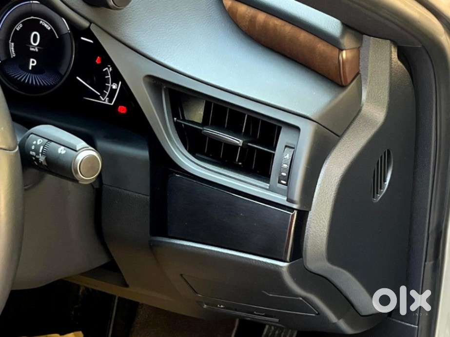 Lexus Es 300h, 2025, Petrol