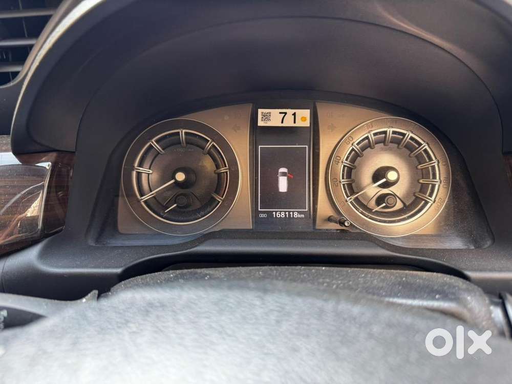 Toyota Innova Crysta 2016 Diesel 168000 Km Driven