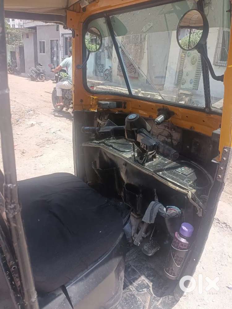 Bajaj Auto Rickshaw Fully Condition