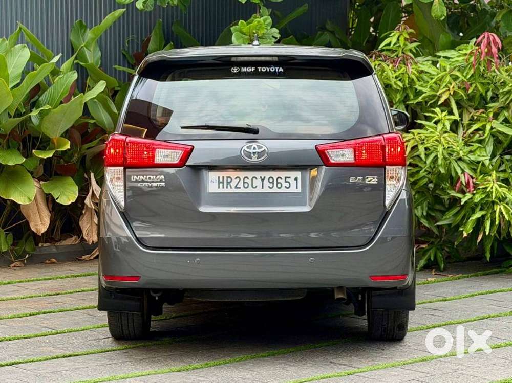 Toyota Innova Crysta 2.8 Z, 2016, Diesel