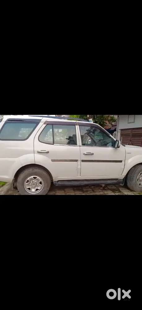 Tata Safari Storme 2014 Model Car