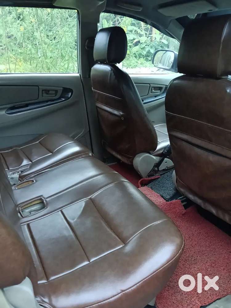 Toyota Innova Diesel 2.5 2011 Last.