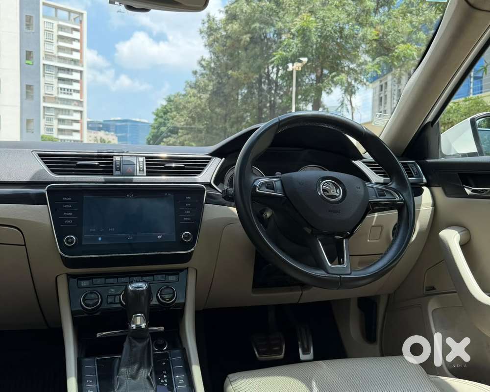 Skoda Superb 2.0 L&k Tsi At, 2020, Petrol