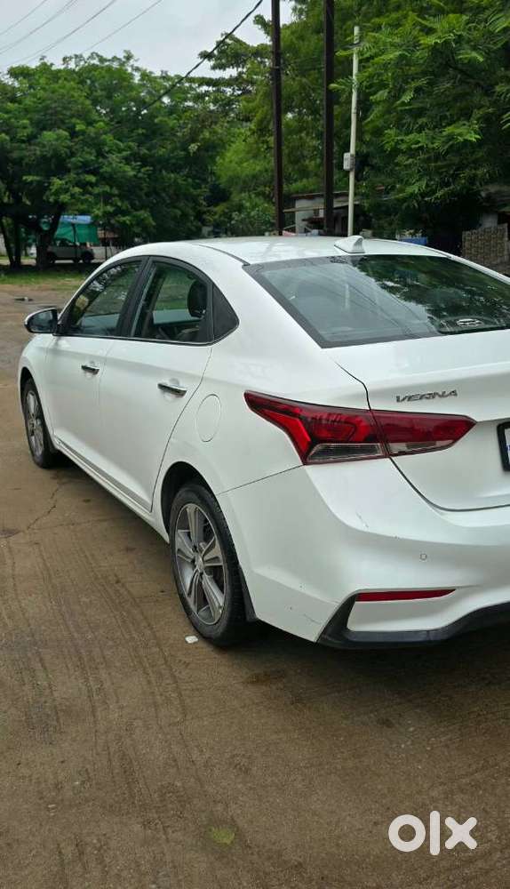 Hyundai Verna 1.6 Sx (o) Vtvt, 2019, Petrol