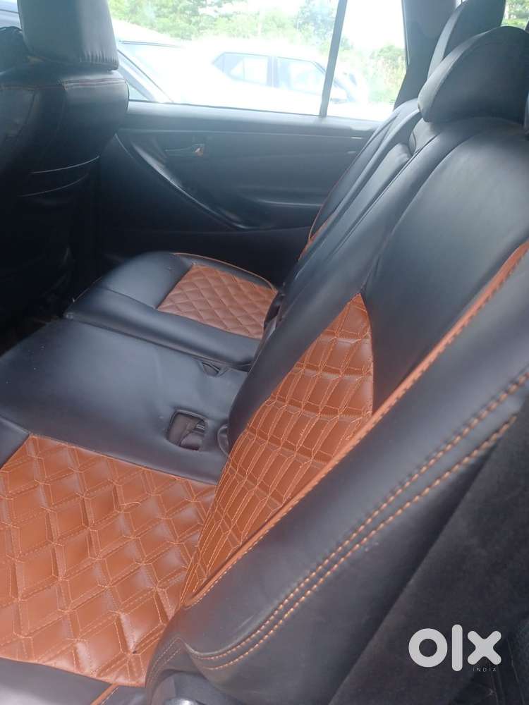 Innova Crysta 2023