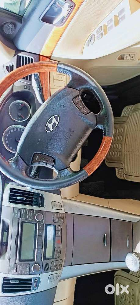 Hyundai Sonata Embera Manual (leather), 2011, Diesel