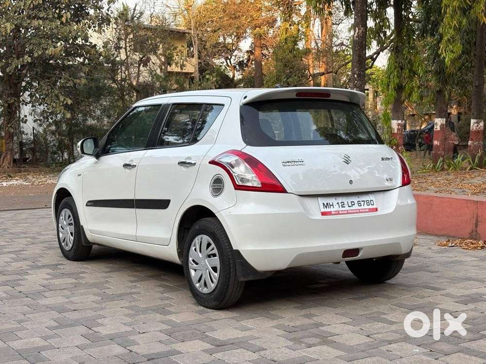 Maruti Suzuki Swift Vxi + Manual, 2015, Petrol