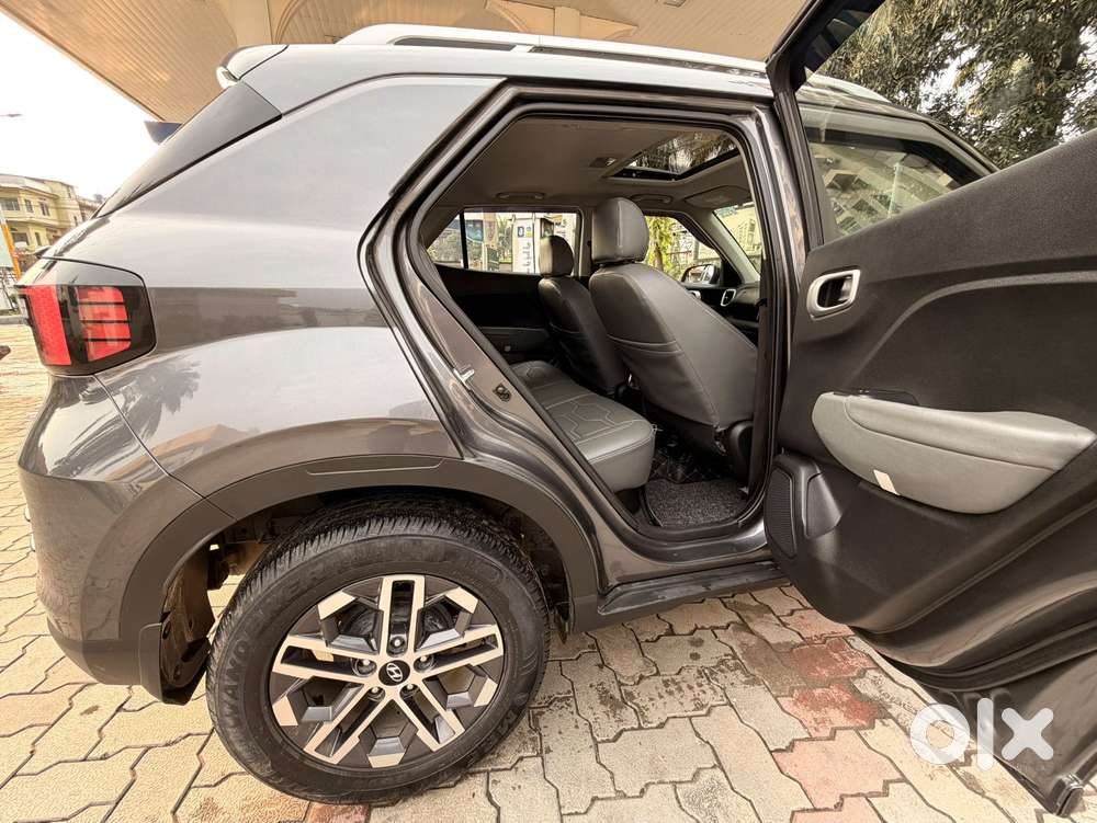 Hyundai Venue 1.0 Sx (o) Turbo Imt, 2023, Petrol