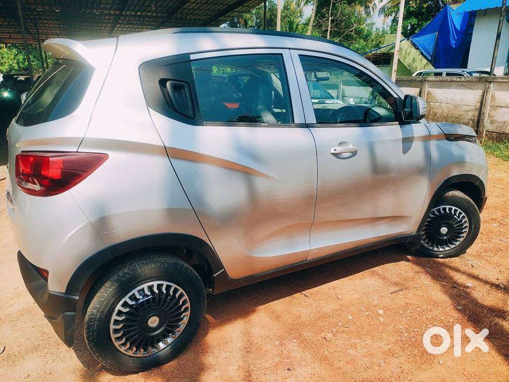 Mahindra Kuv 100 Mahindra-kuv-100-d75-k4-plus, 2016, Petrol