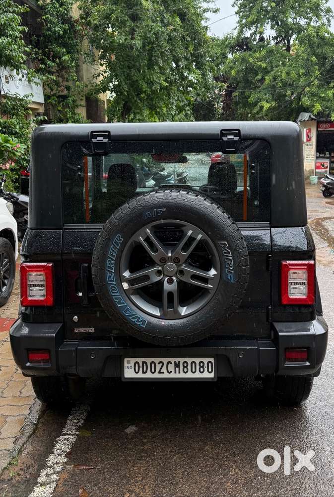 Thar 4x4 Top Model Black