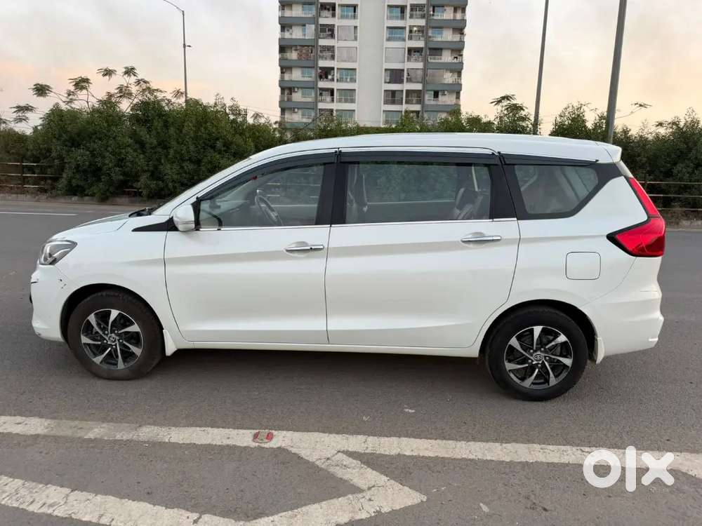 Toyota Rumion 2023 Petrol 38000 Km Driven