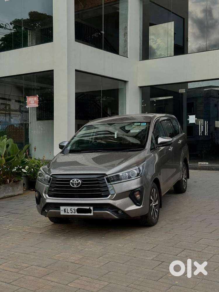 Toyota Innova Crysta 2021 2.4zx