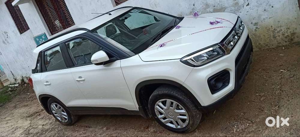 Maruti Brezza Vxi At 2020