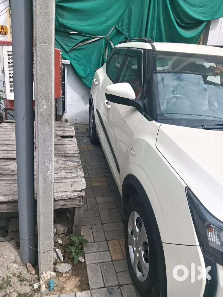 Mahindra Xuv300 2023 Diesel 65000 Km Driven