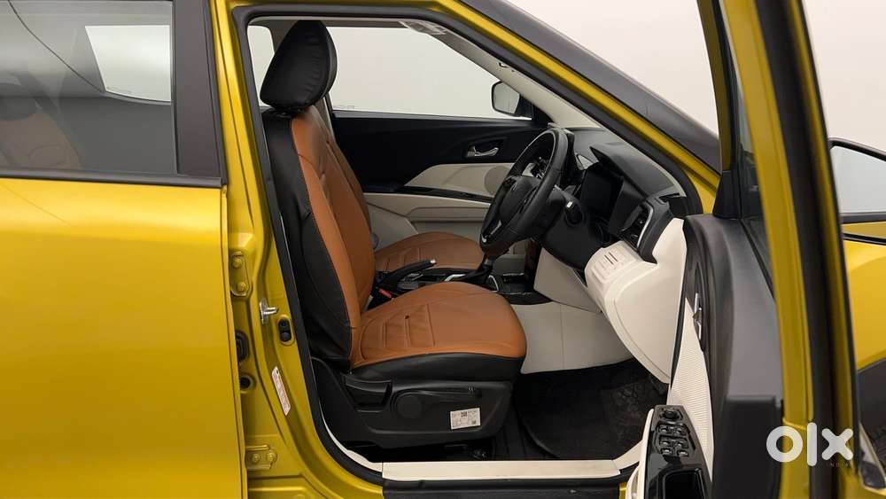 Mahindra Xuv 3xo Ax5l 1.2 Petrol At, 2024, Petrol