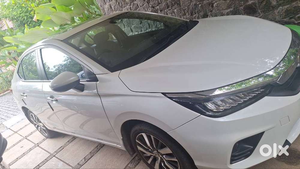 Honda City Zx 2022 Petrol 105000 Km Driven