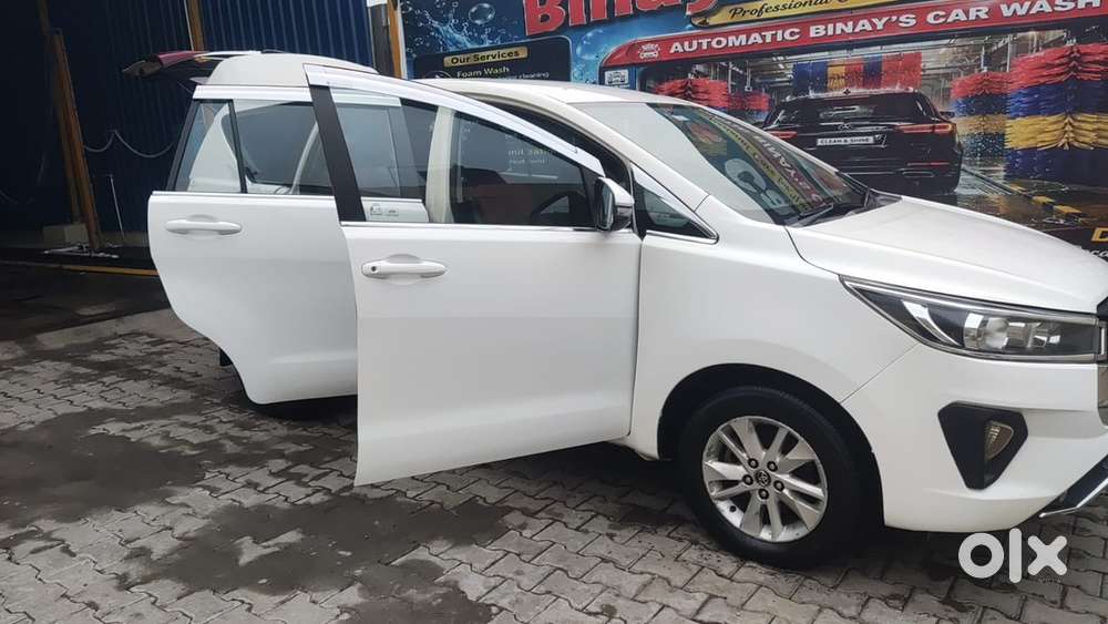 Toyota Innova Crysta 2019