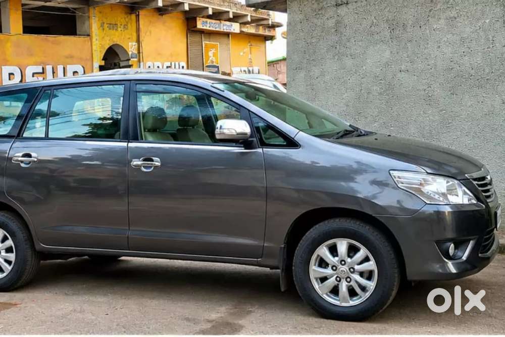 Top Model Brand New Condition Toyota Innova Diesel 7 Seater 2009