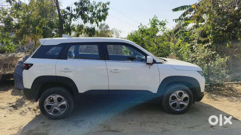 Maruti Suzuki Brezza Lxi 2025