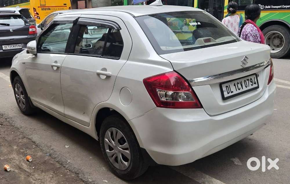 Maruti Suzuki Swift Dzire 1.2 Vxi Bsiv, 2016, Cng & Hybrids