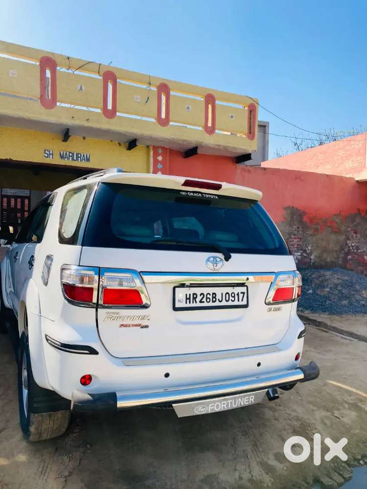 Toyota Fortuner 2011 Diesel 170000 Km Driven