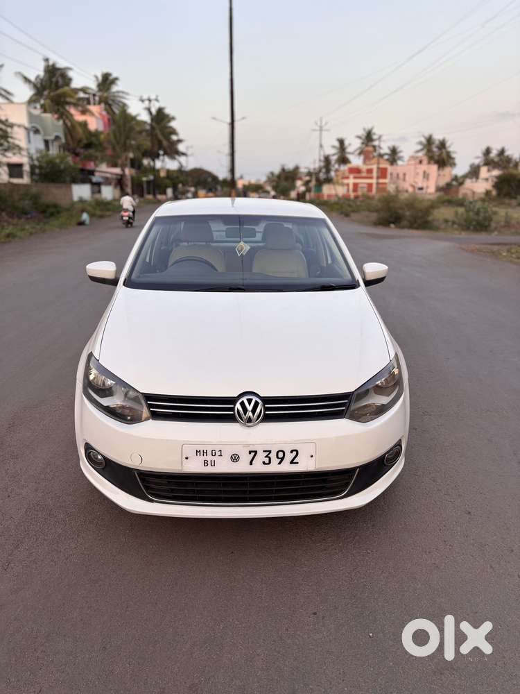Volkswagen Vento 1.2 Tsi Highline Plus At, 2014, Petrol