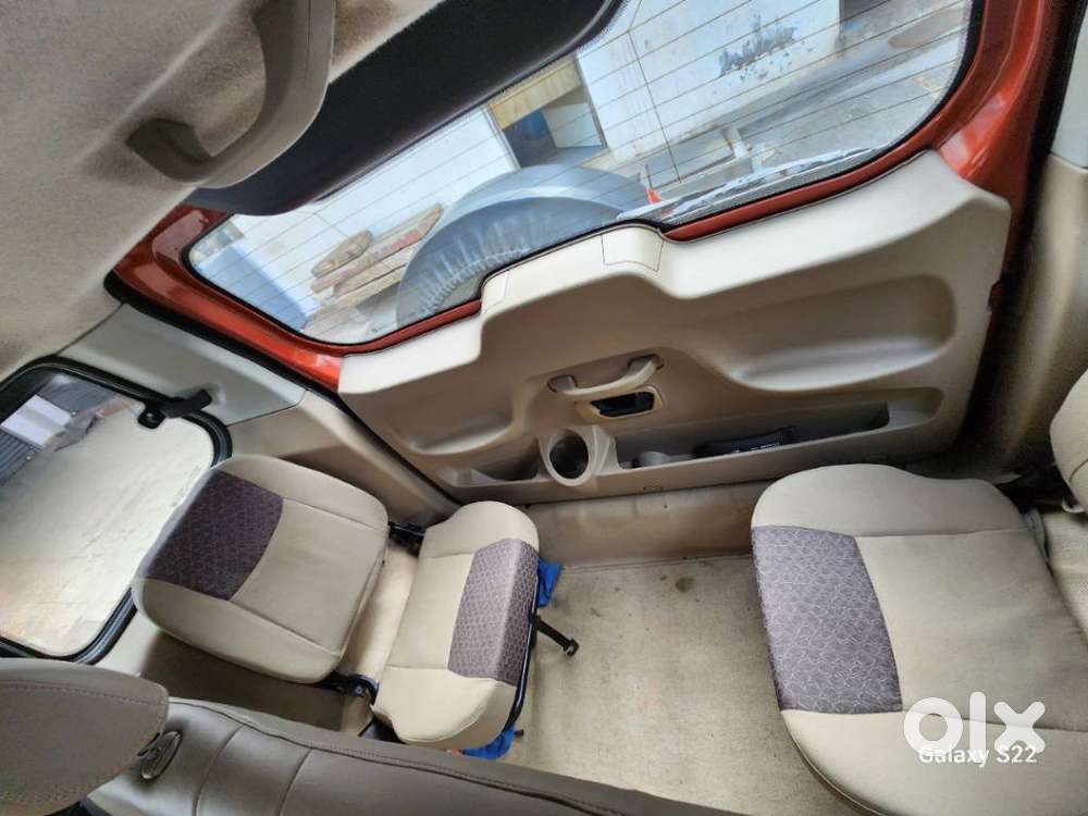 Mahindra Tuv 300 T8 Amt (automatic), 2016, Diesel