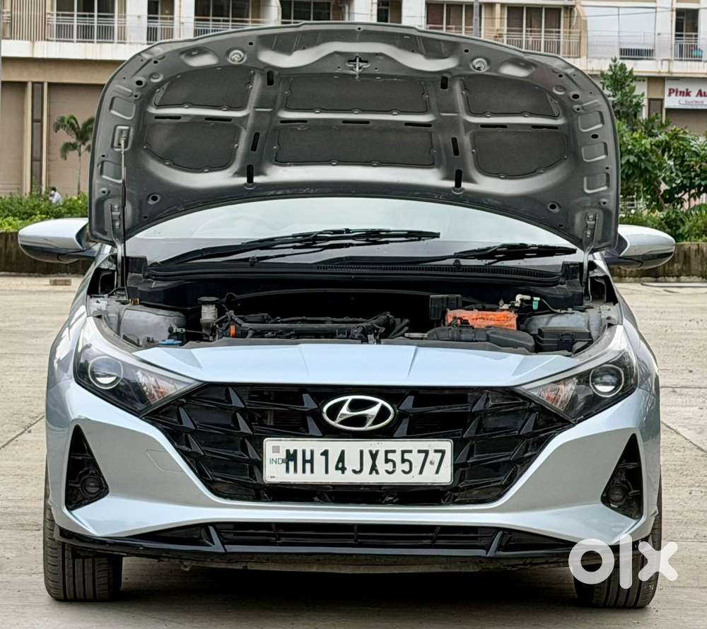 Hyundai I20 Sportz 1.2 Mt Dual Tone, 2022, Petrol